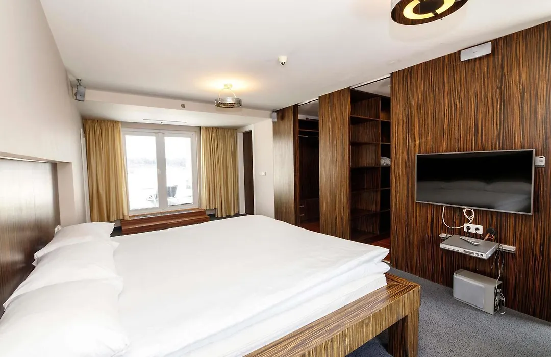 Ibis Praha Old Town-1